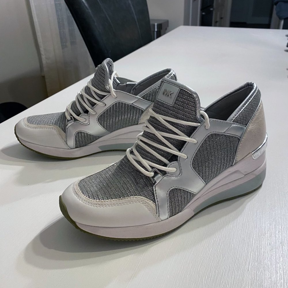 Michael Kors Liv Trainer Women's White Silver Glitter Mesh Leather Sneaker 8.5 M - Picture 2 of 8